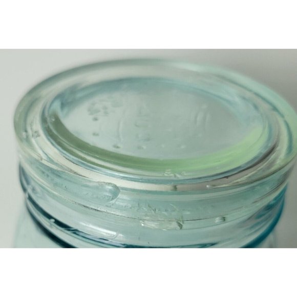 Vintage Crown Blue Glass Quart Canning Jar w. Glass Lid Bubbles D3 - Picture 10 of 11